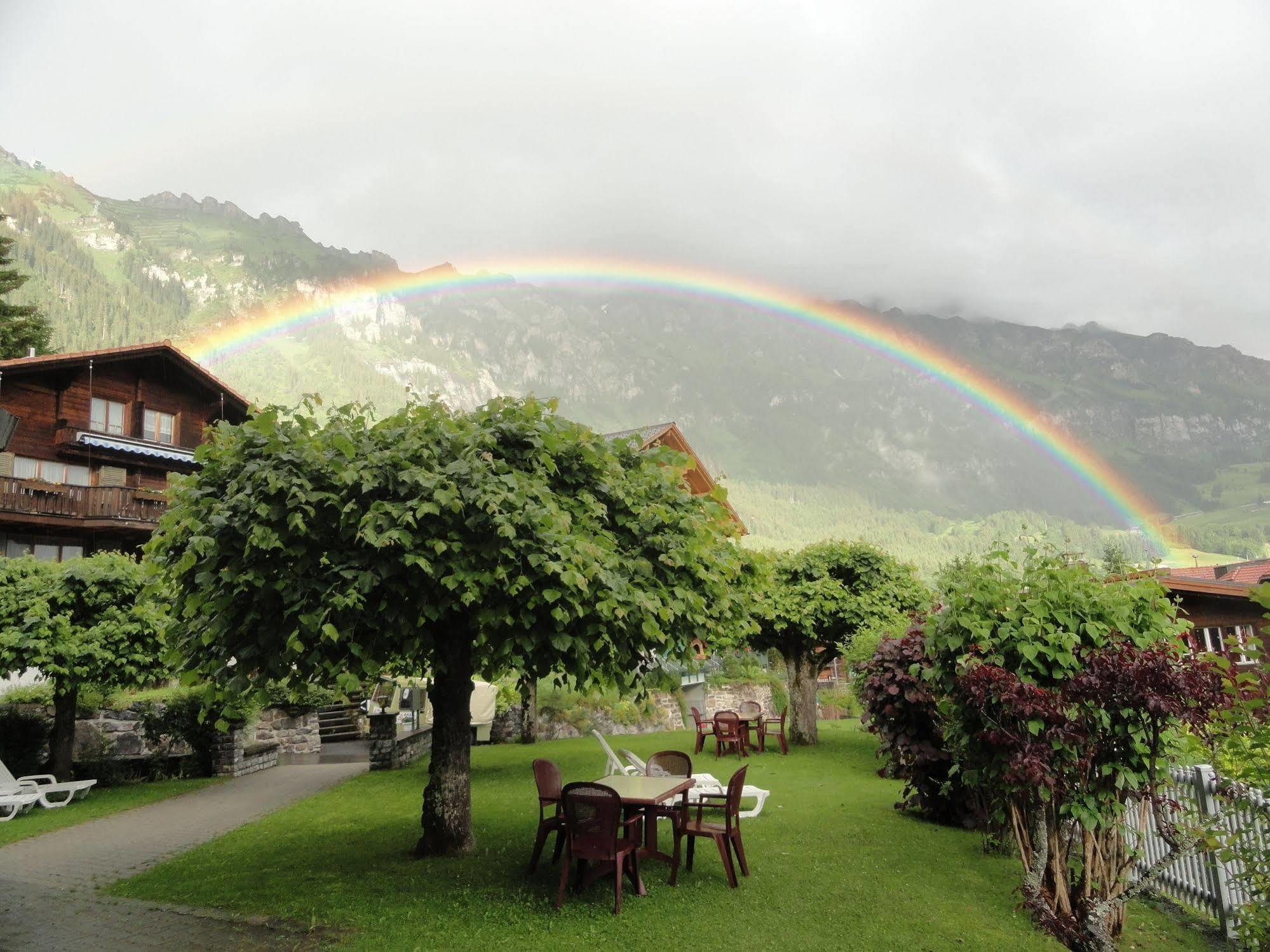Hotel Alpenruhe - Vintage Design Hotel Wengen Exterior photo